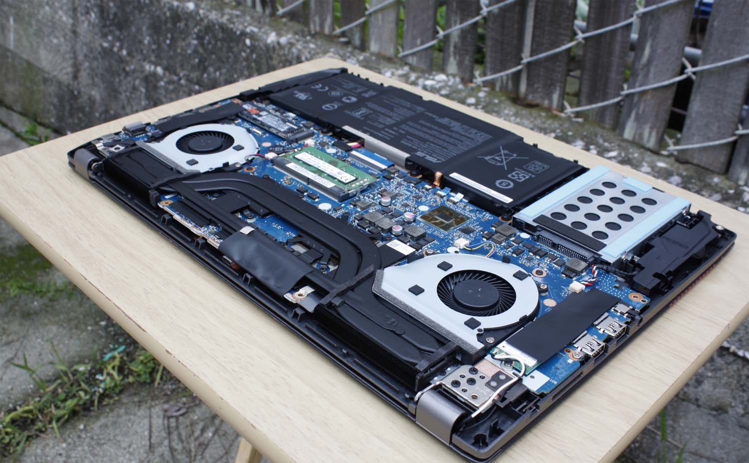 Замена или ремонт видеочипа ноутбука Compaq во Владивостоке